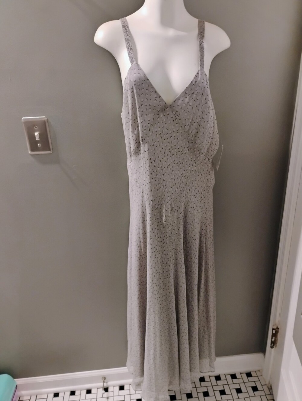 Calvin Klein 100% silk slip dress size 14 Geometric Print Grey Midi Y2k Minimal